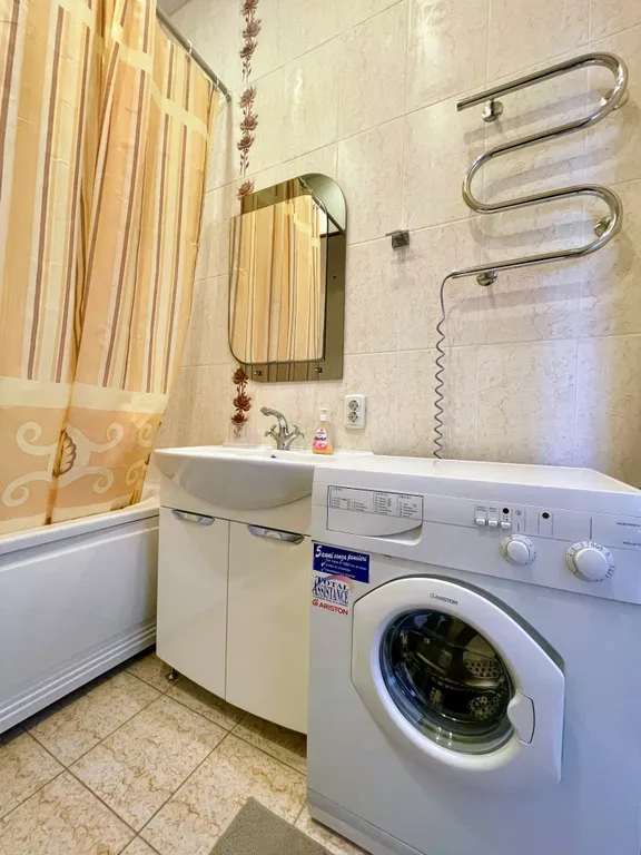 Апартамент с террасой и бассейном