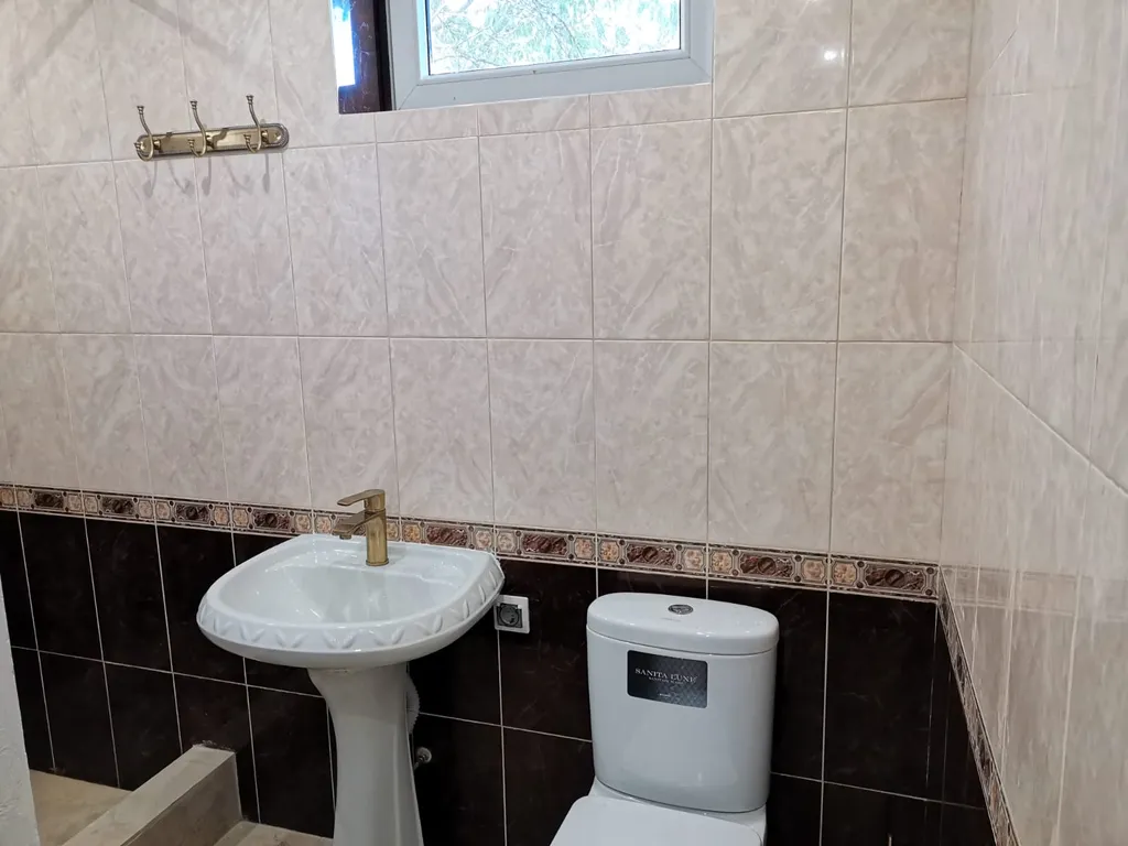 Дом с тёплым бассейном и баней в Новой Москве