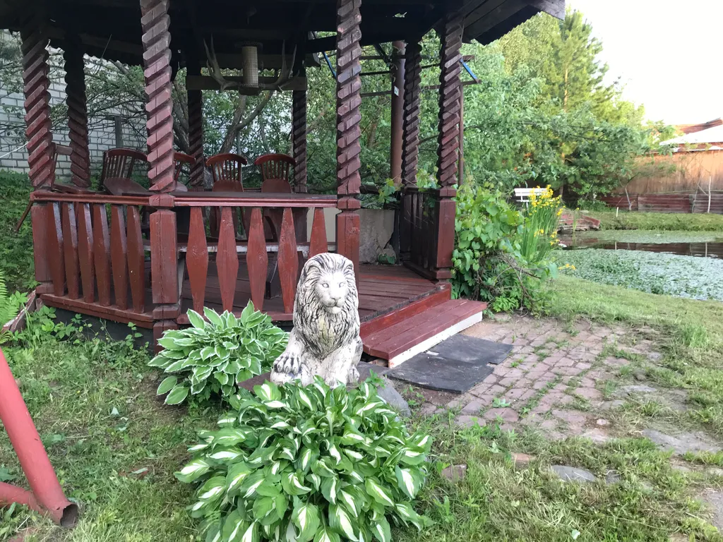 Уютный дом в тихом районе центра города