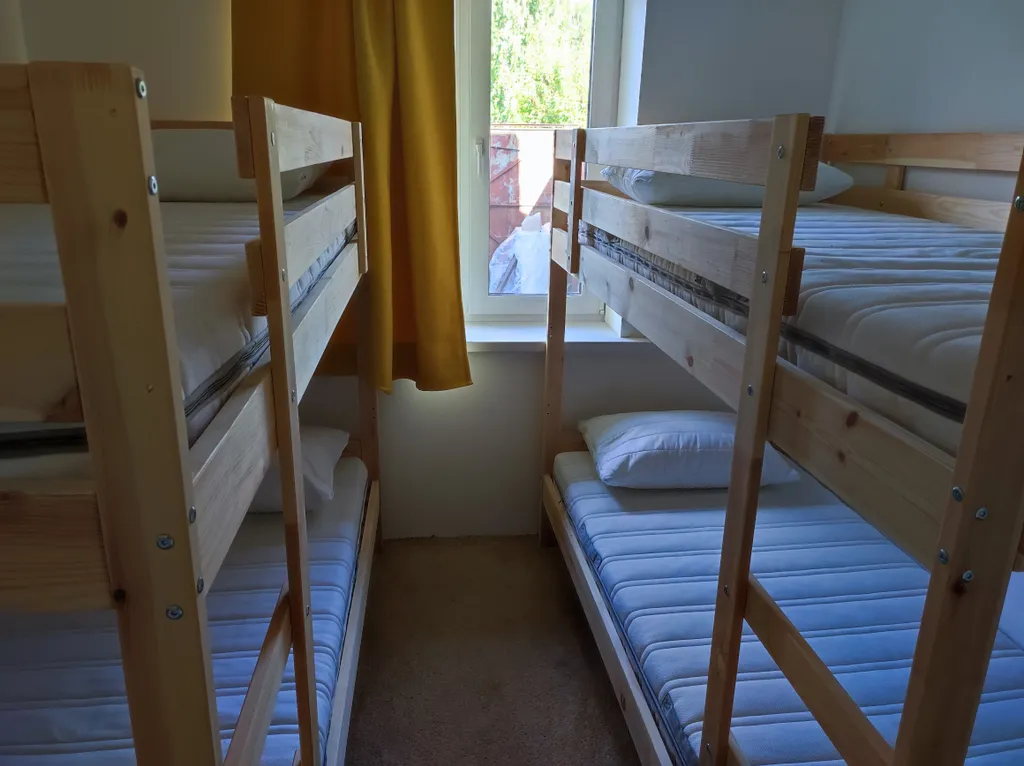 Дом с парковкой, барбекю