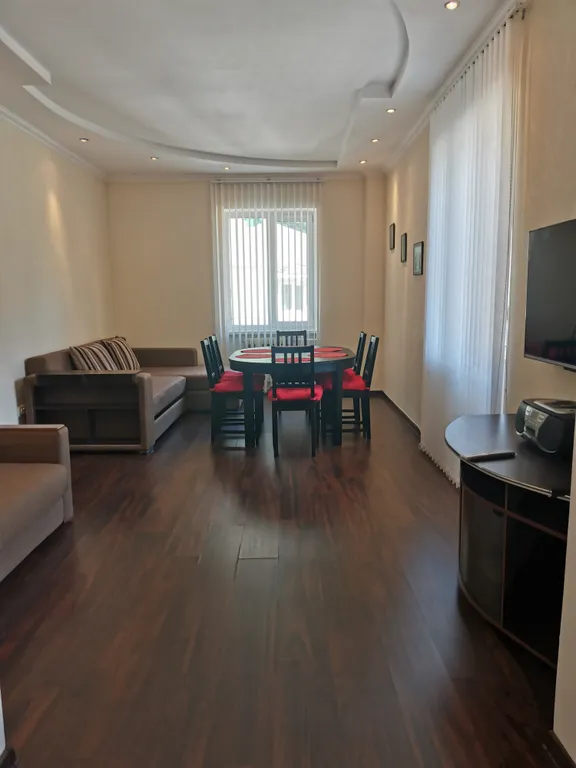 Уютная, вместительная квартира с шикарными видами с балкона