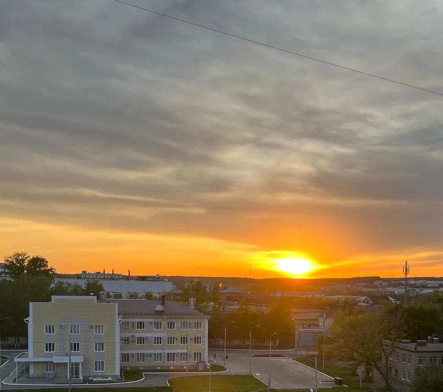 Стильный белоснежный апартамент в центре города, бесконтактный заезд