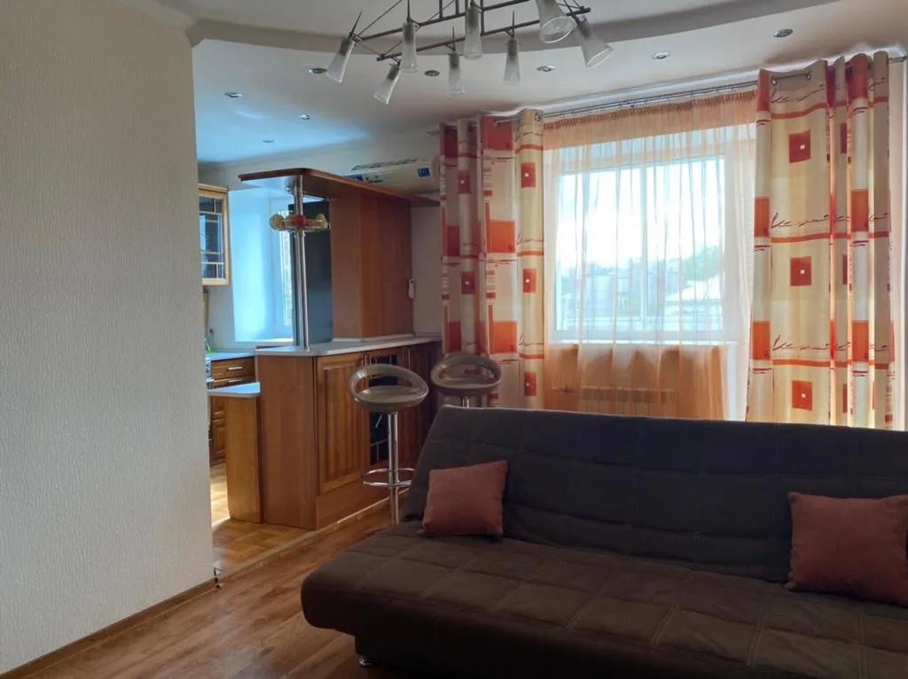 Квартира Двухкомнатная квартира рядом с ЖД Вокзалом — Красноярск