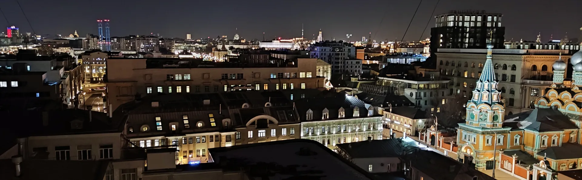 Вид на Кремль с балкона подъезда нашего этажа