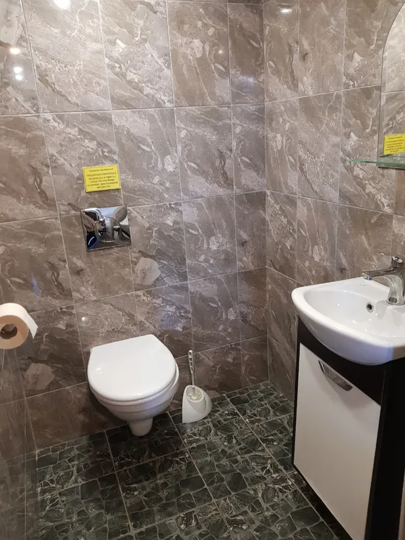 Студия с сауной в Коттедже с мангалом на территории, 10 минут от центра