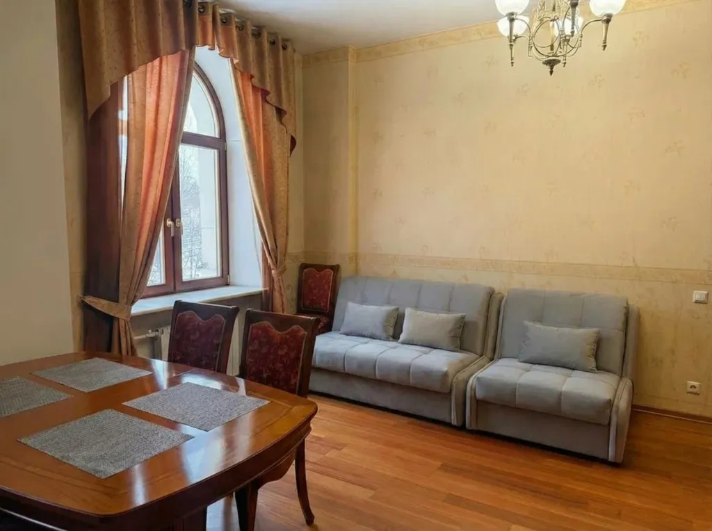 Квартира Уникальные апартаменты в легендарном здании — Москва