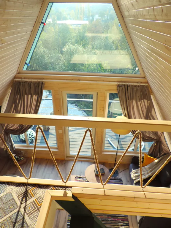 Коттедж Дом у речки с шикарным видом на горы — Соколиное