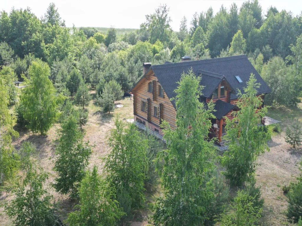 Комфортабельный 2-х этажный коттедж на 1 линии о. Селигер