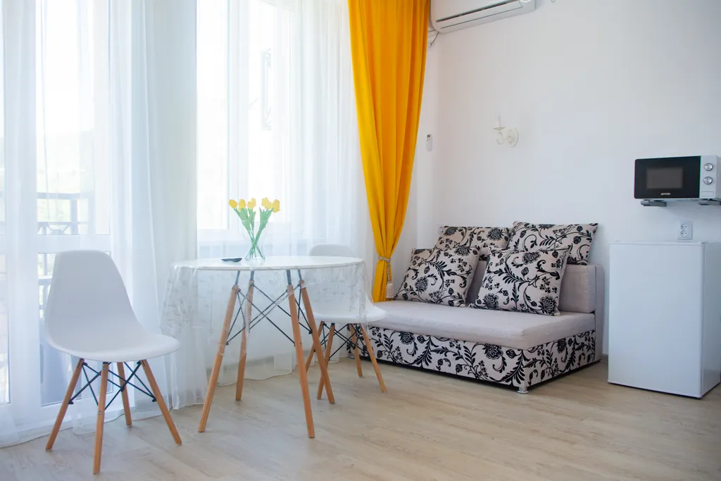 Уютная квартира студия с балконом