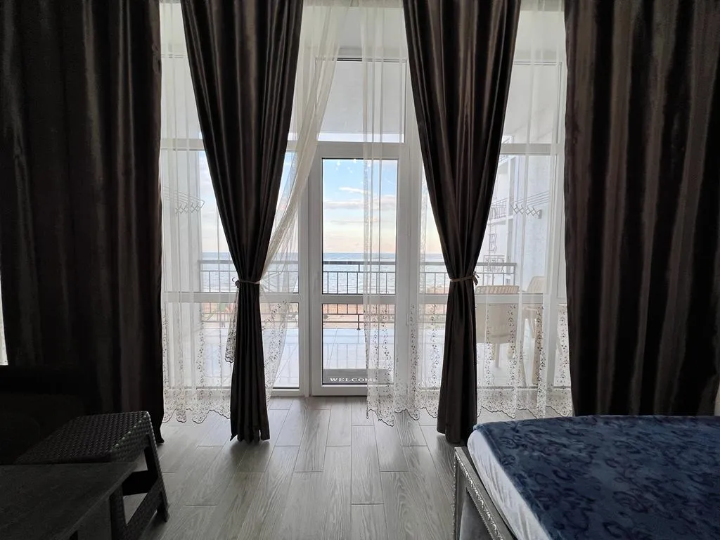 Шикарная квартира с видом на море