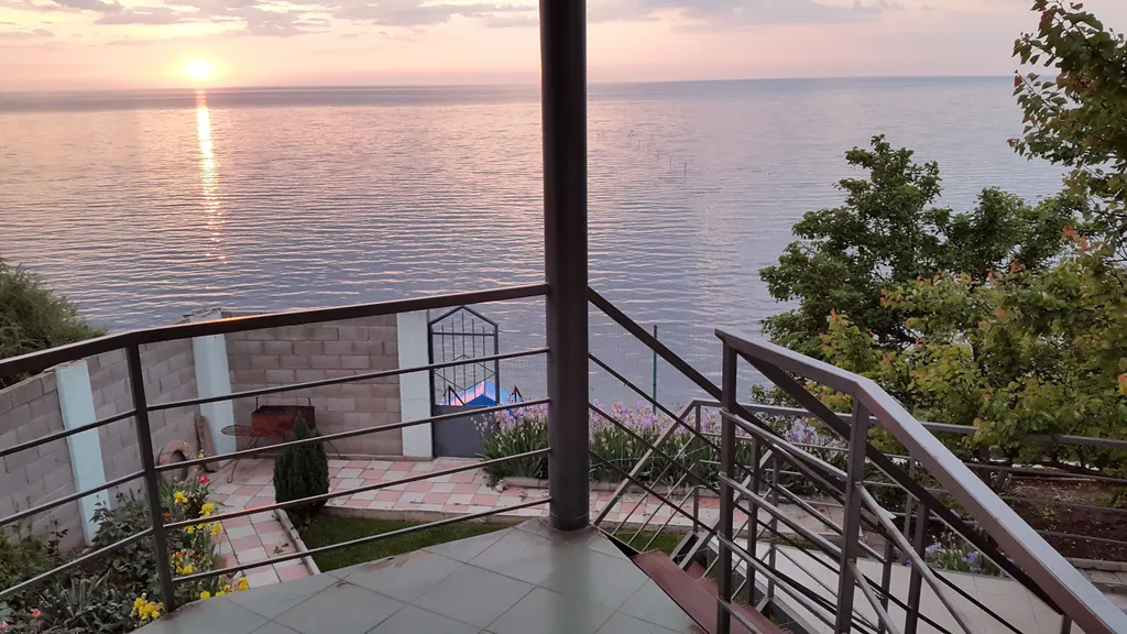 Уютный коттедж на берегу моря