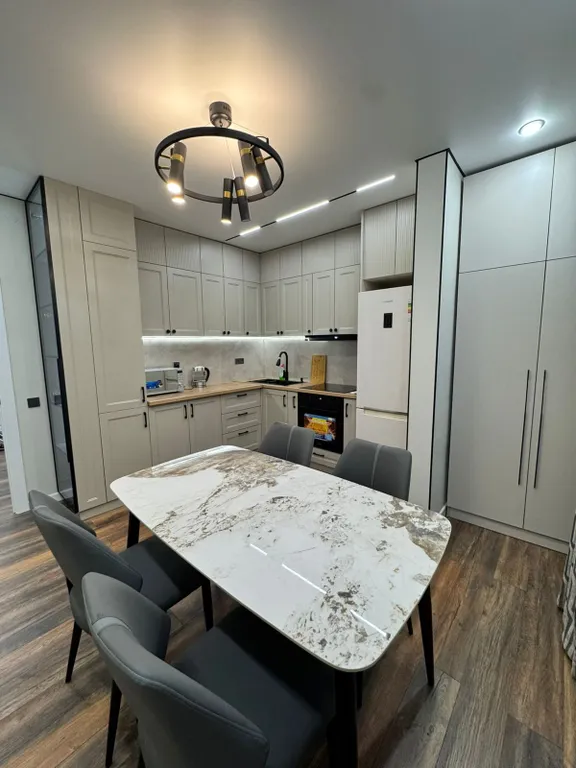 Квартира Новая и Уютная квартира возле Алматы Арены — Алматы