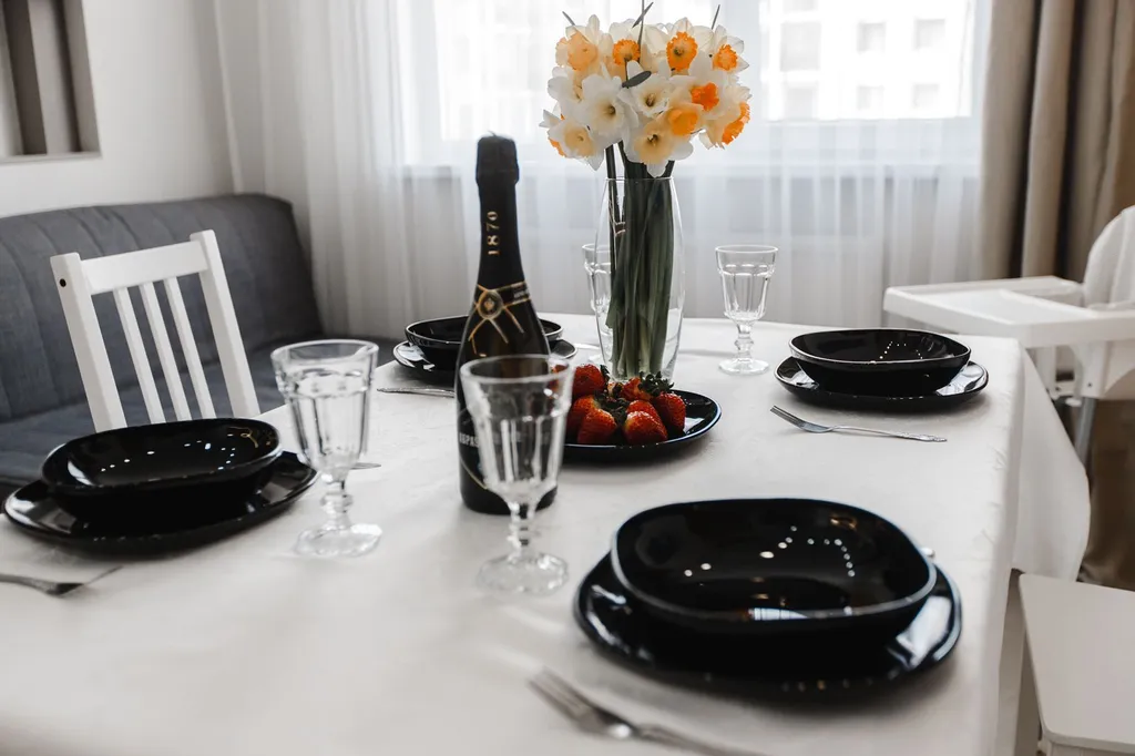 Квартира Двухкомнатная квартира, 2 санузла, 4 кровати — Геленджик