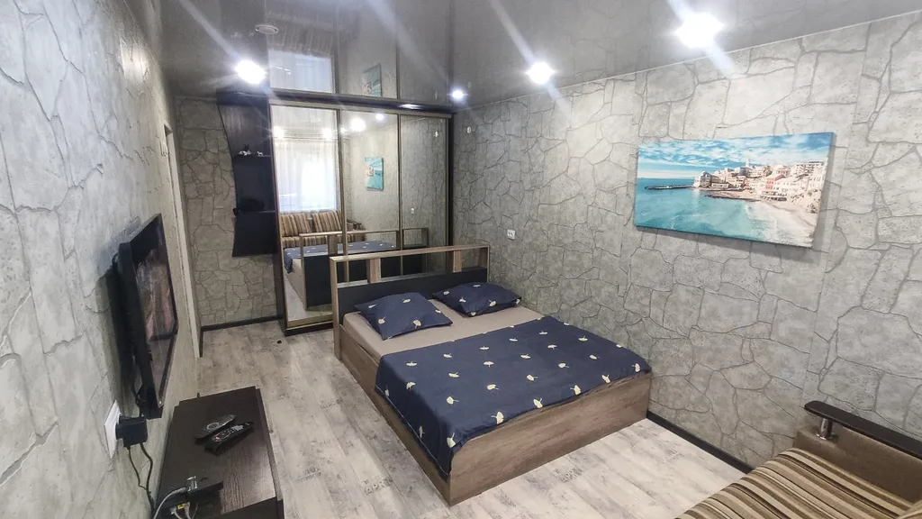 Уютная квартира — аренда посуточно в Шахты