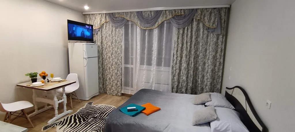 Студия с апельсинами