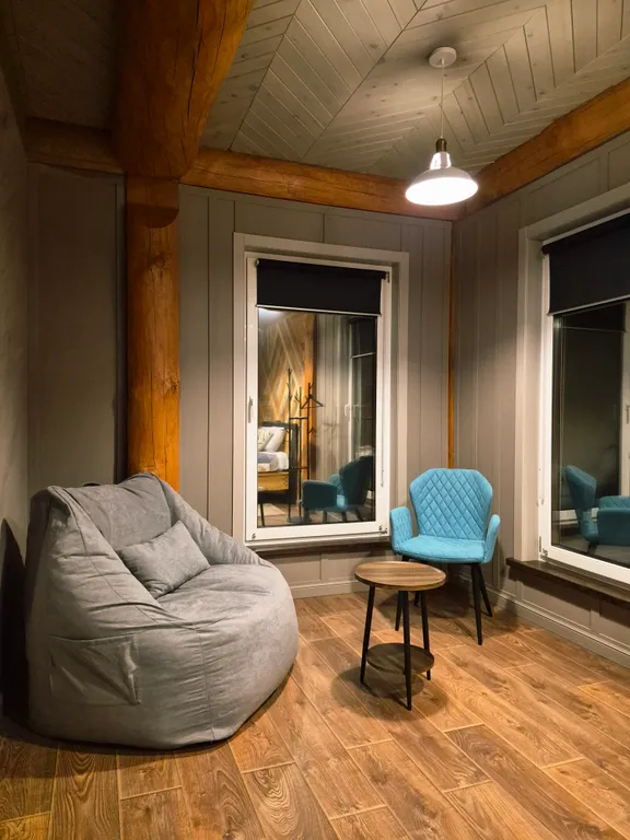 Домик KEDRA в Шерегеше с видом на лес и горы