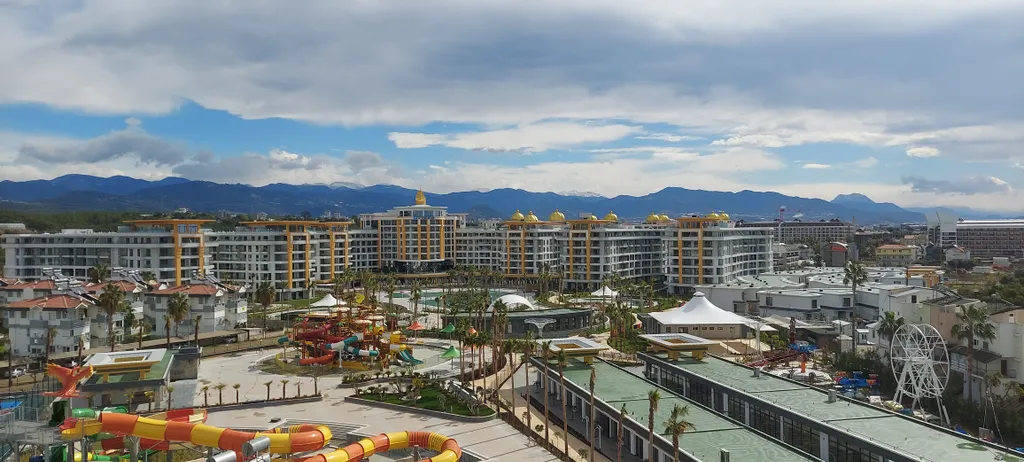 Квартира 2+1 duрlех в Azura World c видом на бассейн и аквапарком