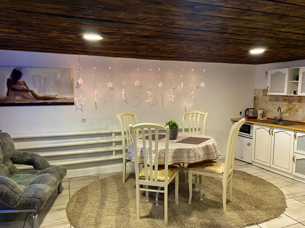 Деревенский домик с банькой