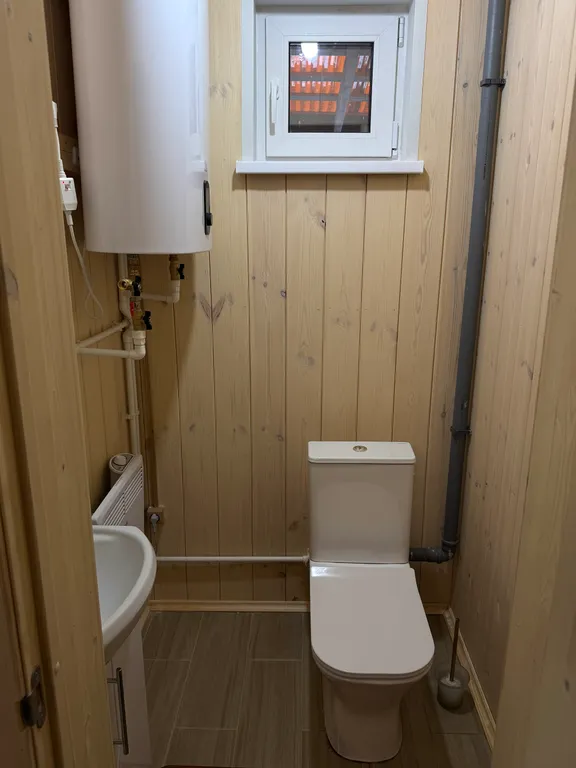 Дом с баней в доме с видом на лес и водохранилище