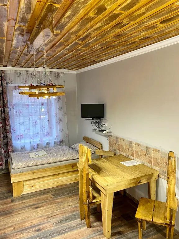 Апартаменты студио с отдельным входом для 3 гостей на озере Дривяты