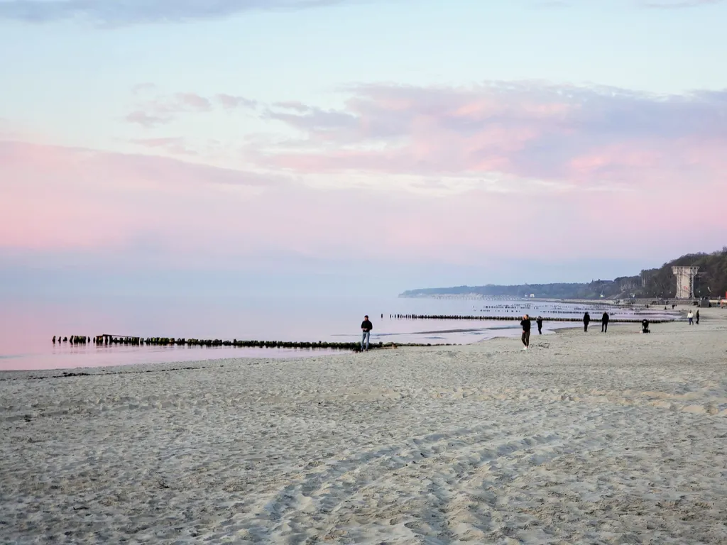 Квартира с большой террасой, видом на море, велосипедами и сапбордами