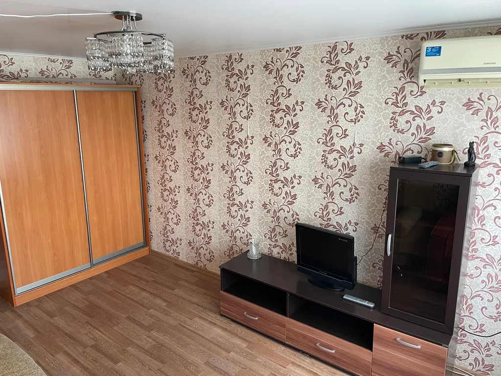 Уютная квартира у ТЦ Монгора