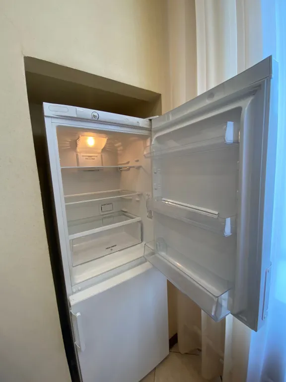 2-комнатная квартира у Лопатинского сада в самом центре