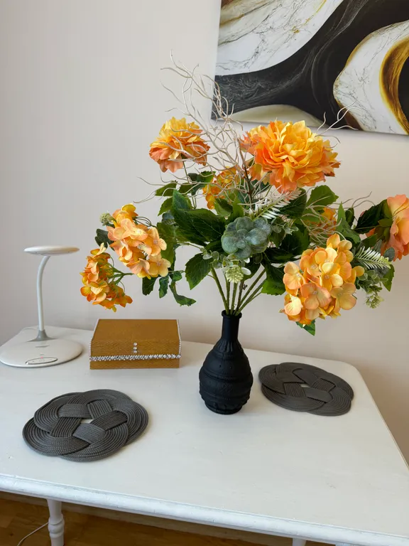 Красивая трёхкомнатная квартира в центре с видом на площадь