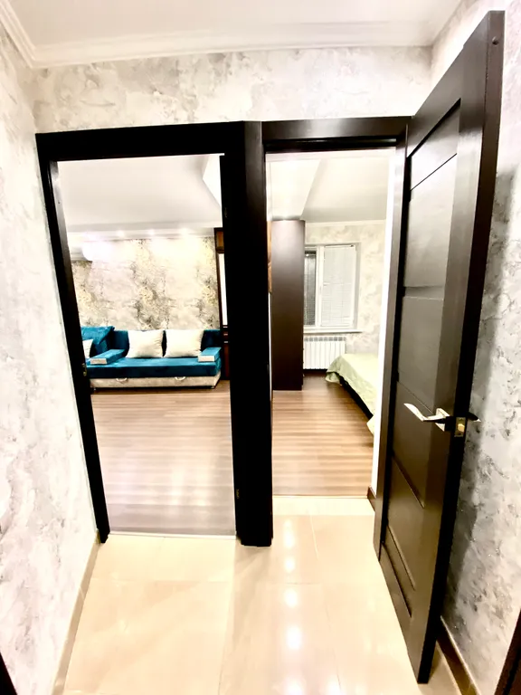 Комфортная 2-к квартира с камином на 50 лет ВЛКСМ