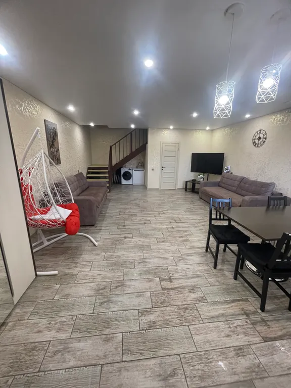 Коттедж Целый этаж в таунхаусе на банном — аренда посуточно в Зелёная Поляна