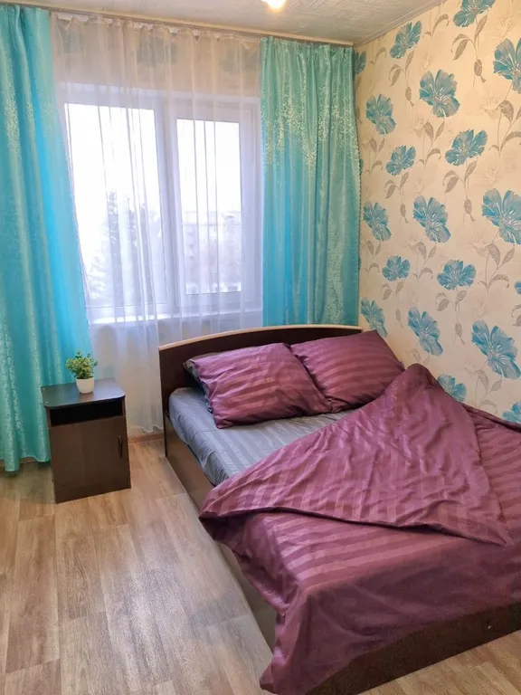 Четырехкомнатная квартира — аренда посуточно в Канск