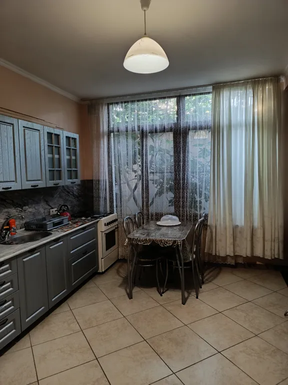 Коттедж Дом утопающий в зелени и очень уютный — Геленджик