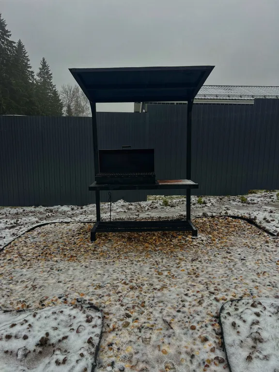 Коттедж Уютный загородный дом с сибирским чаном и спальней с видом на лес — Истра