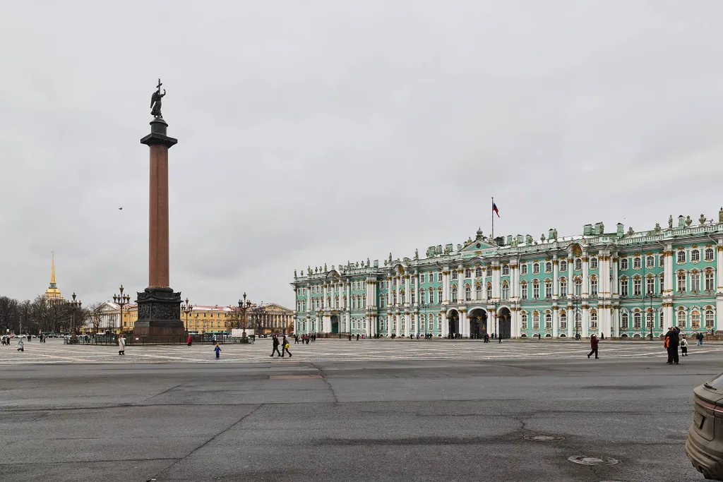 Трёшка рядом с Эрмитажем