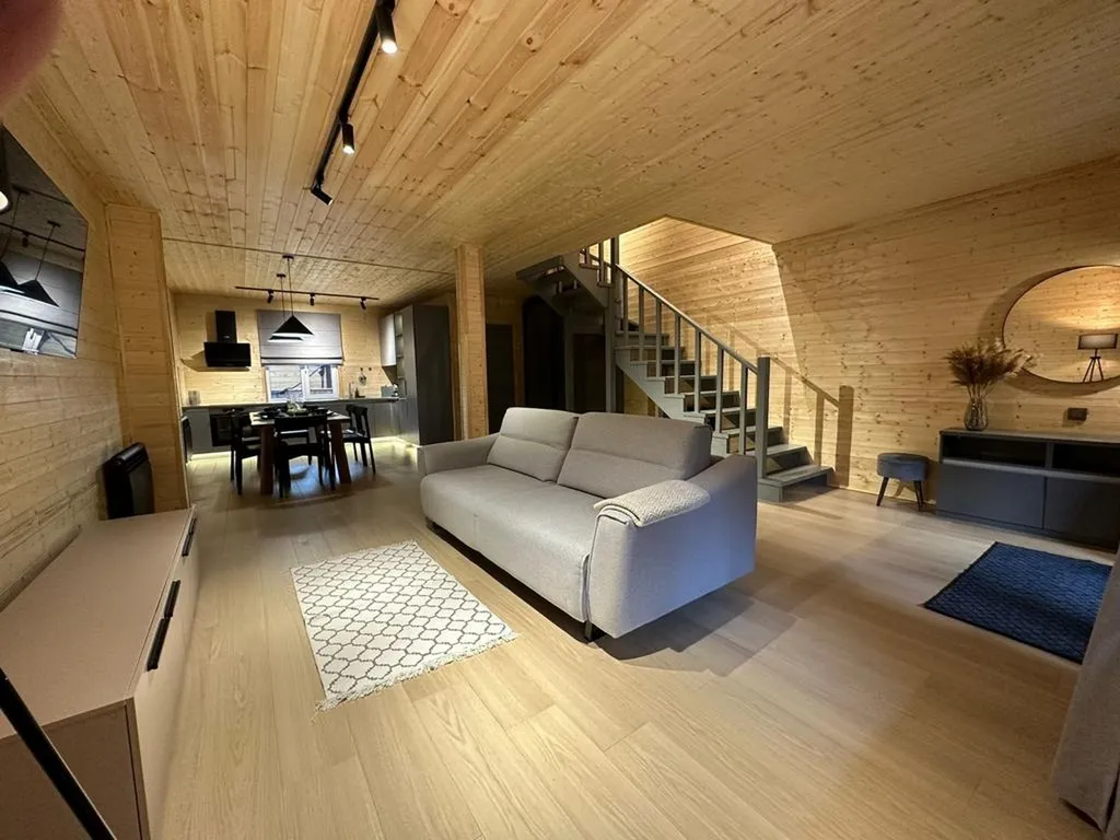 4-комнатный Дом