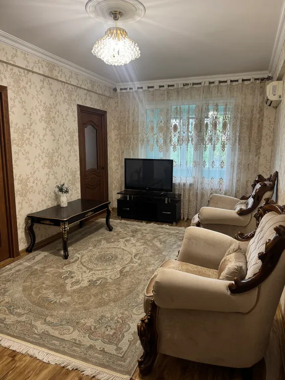 Уютная квартира на первой береговой линии, в центре города