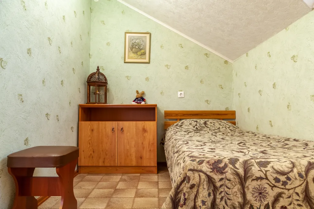 Дом на берегу реки