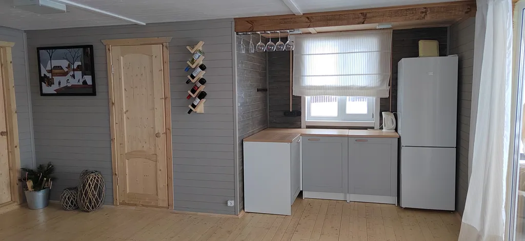 Коттедж Домик с видом на закат — Селинское