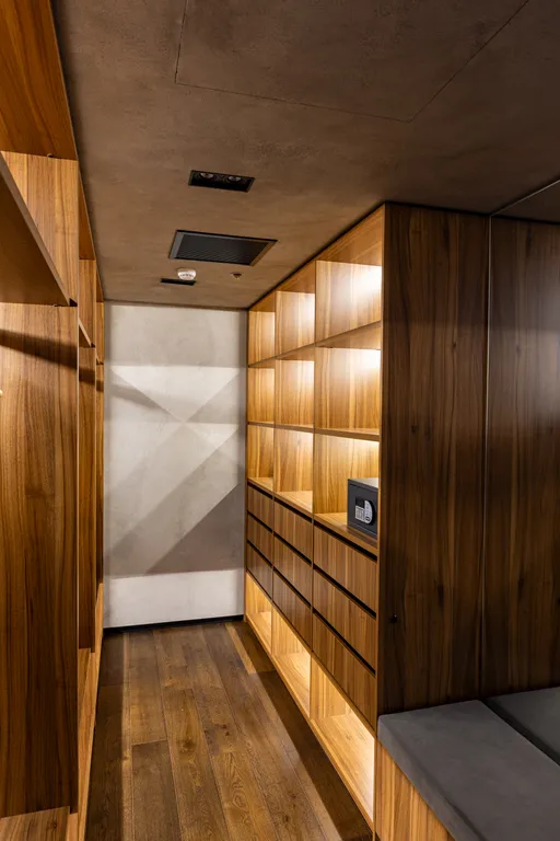 Проживание на дизайнерской вилле с посещением локаций клуба