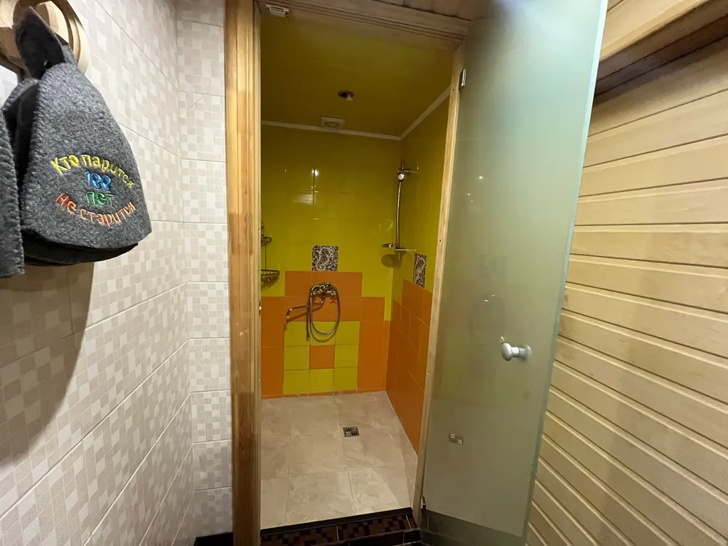 Дом с бассейном