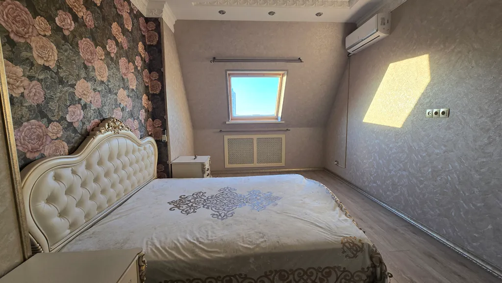 Роскошная двухуровневая квартира на верхнем этаже с видом на закаты