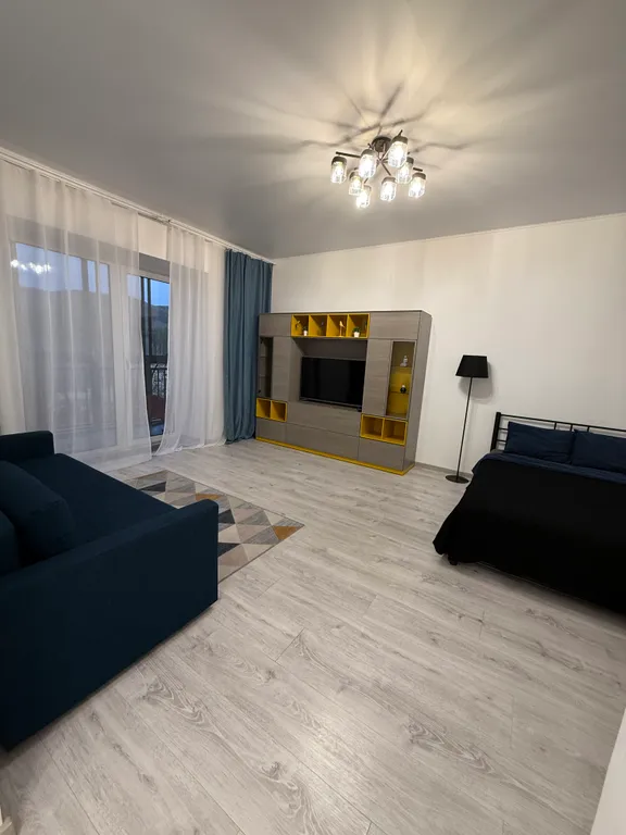 Крупногабаритная однокомнатная квартира в доме повышенной комфортности — аренда посуточно в Миасс