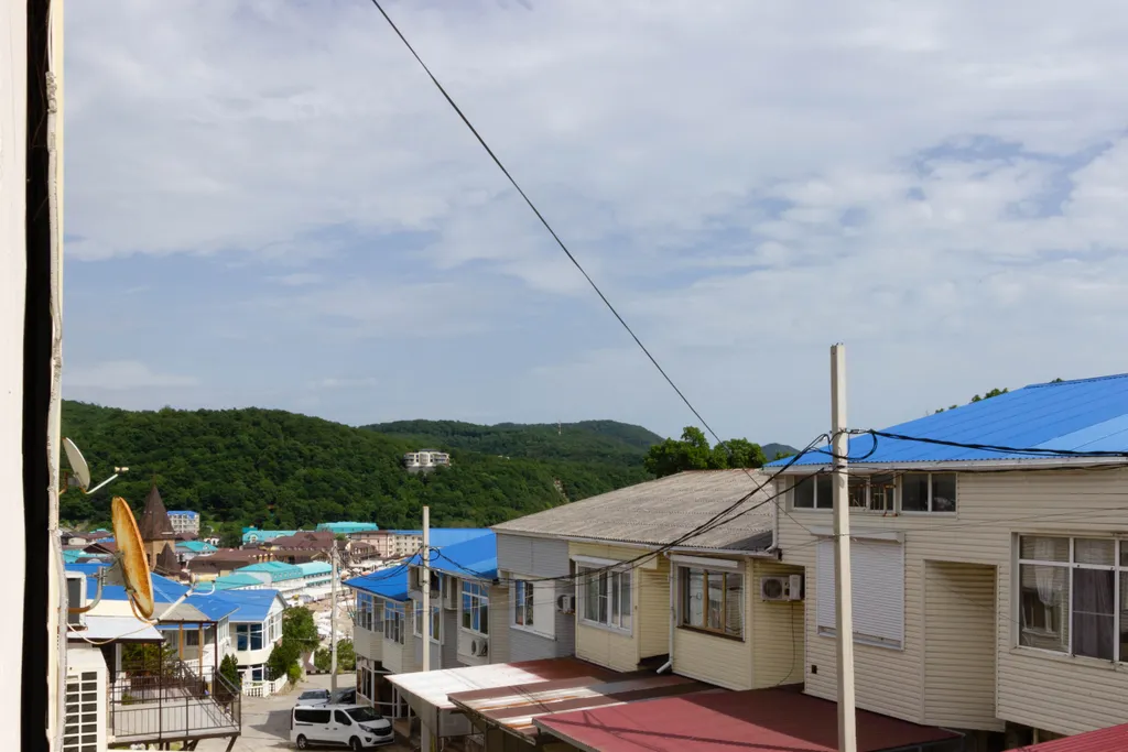 2-этажный дом в лесу в 5 минутах от моря