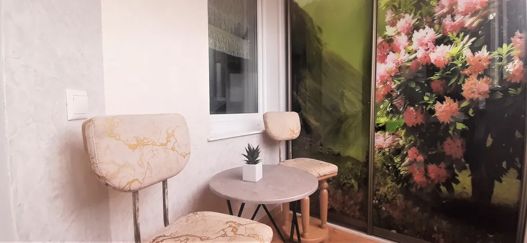 Уютная однокомнатная квартира с видом на парк