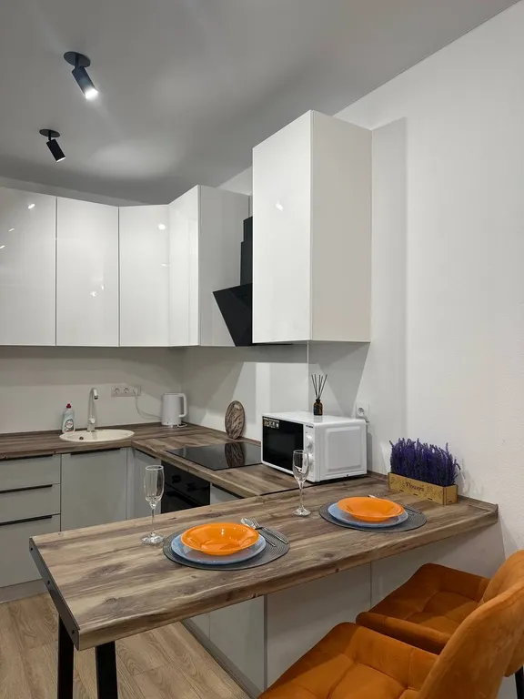 Уютная квартира с красивым видом из окна