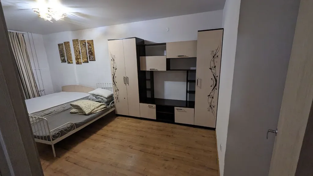 Квартира Просторная квартира с 2-изолированными комнатами и большой кухней — Санкт-Петербург