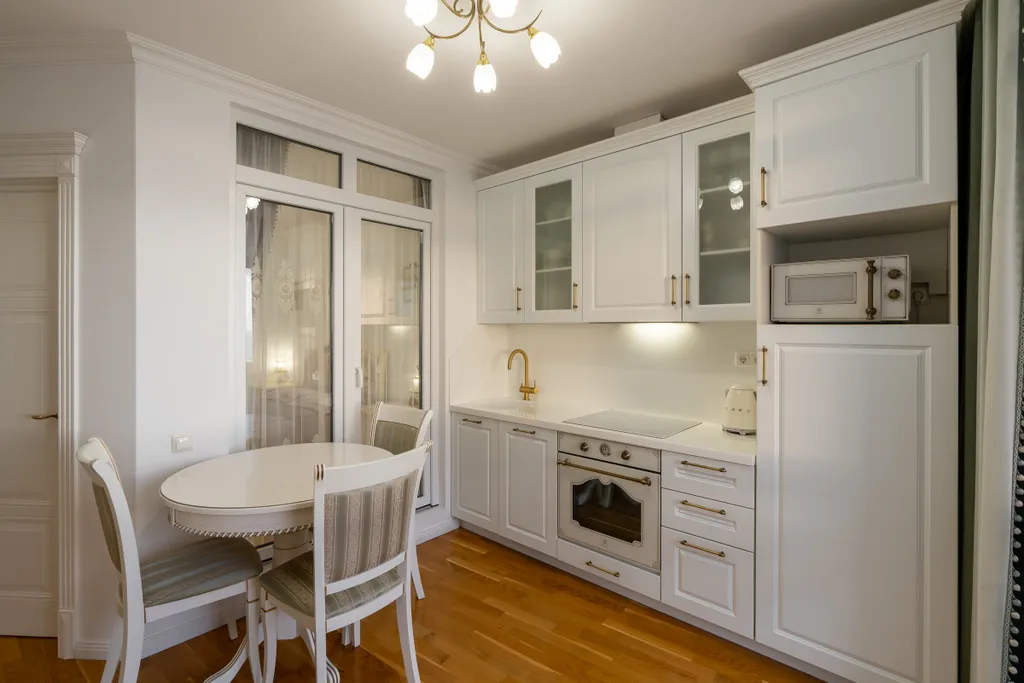 Светлые апартаменты с видом на море