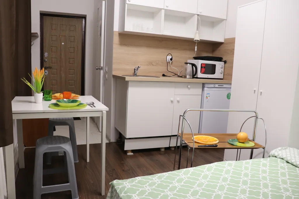 Удобная студия с большой кроватью у станции МЦД-4 Железнодорожная