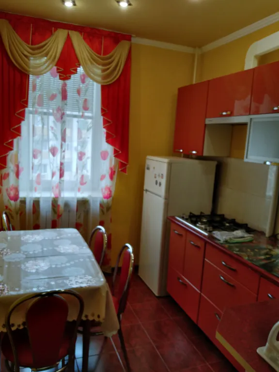 Уютная квартира в центре поселка