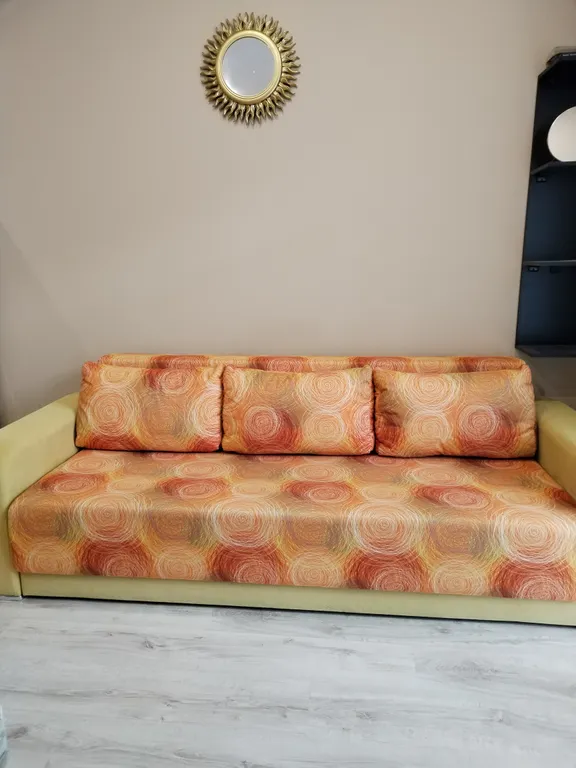 Студия для двоих с видом на аллею